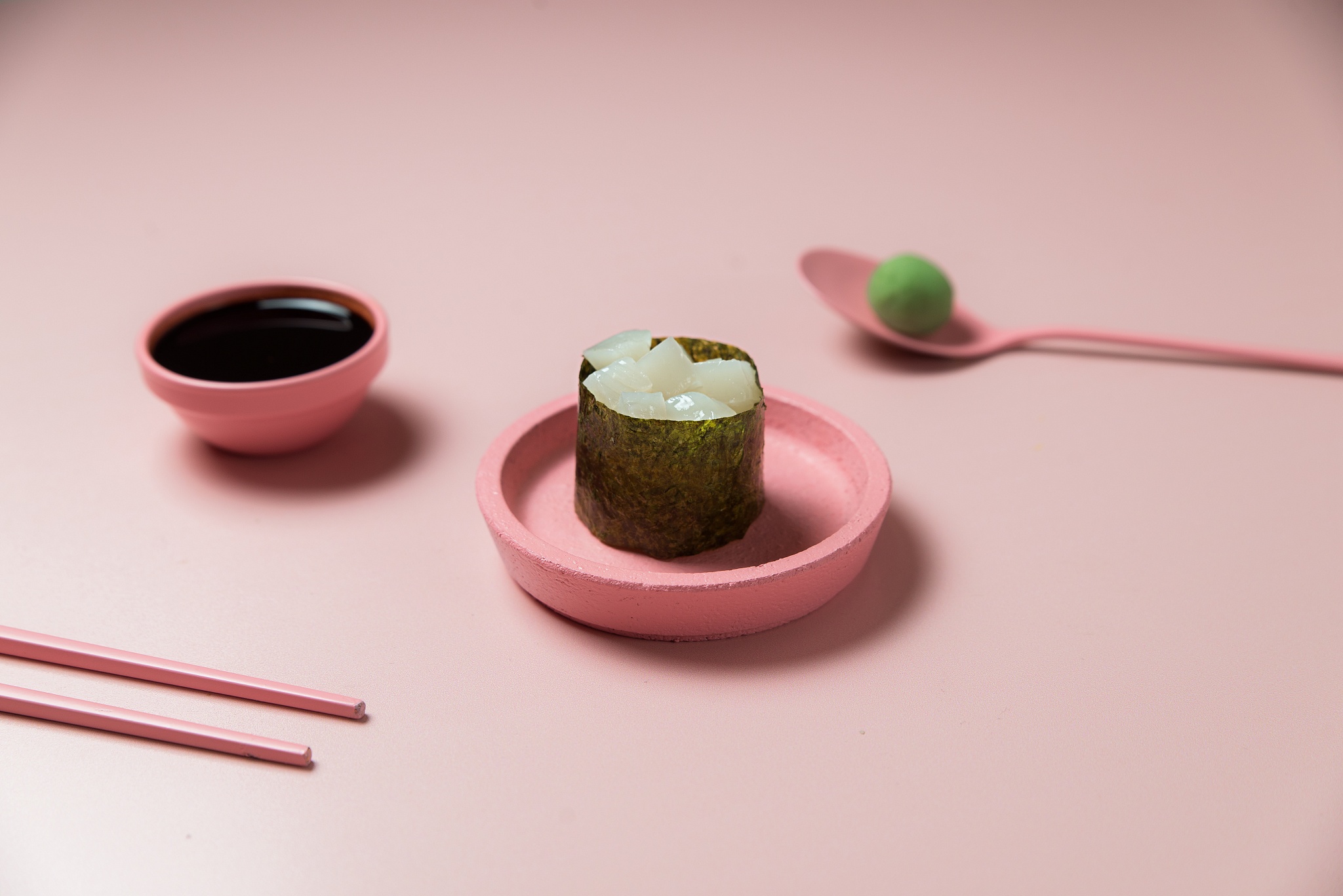 Гункан с гребешком